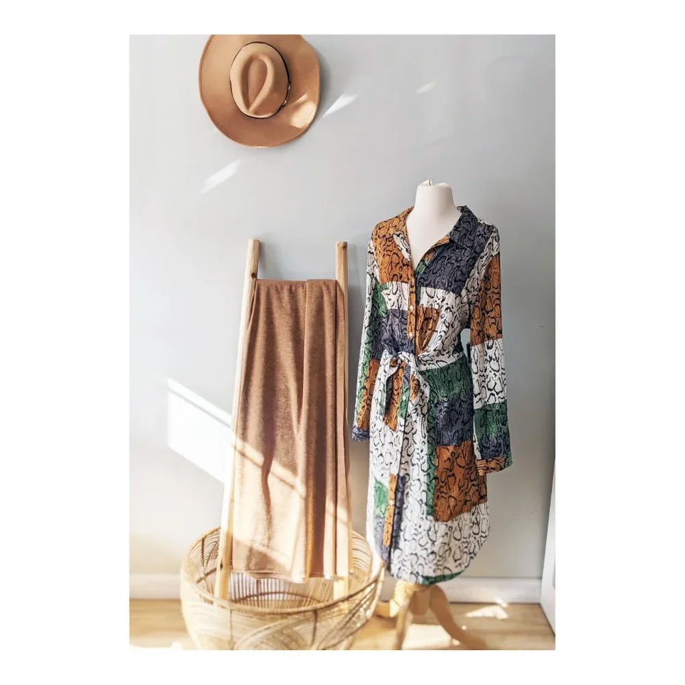 Nine West Snake Print Knot-Front Button-Up Shirt Dress - Picture 2 of 12